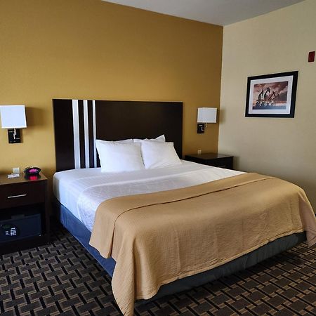 Days Inn & Suites By Wyndham Sam Houston Tollway Jersey Village Eksteriør billede