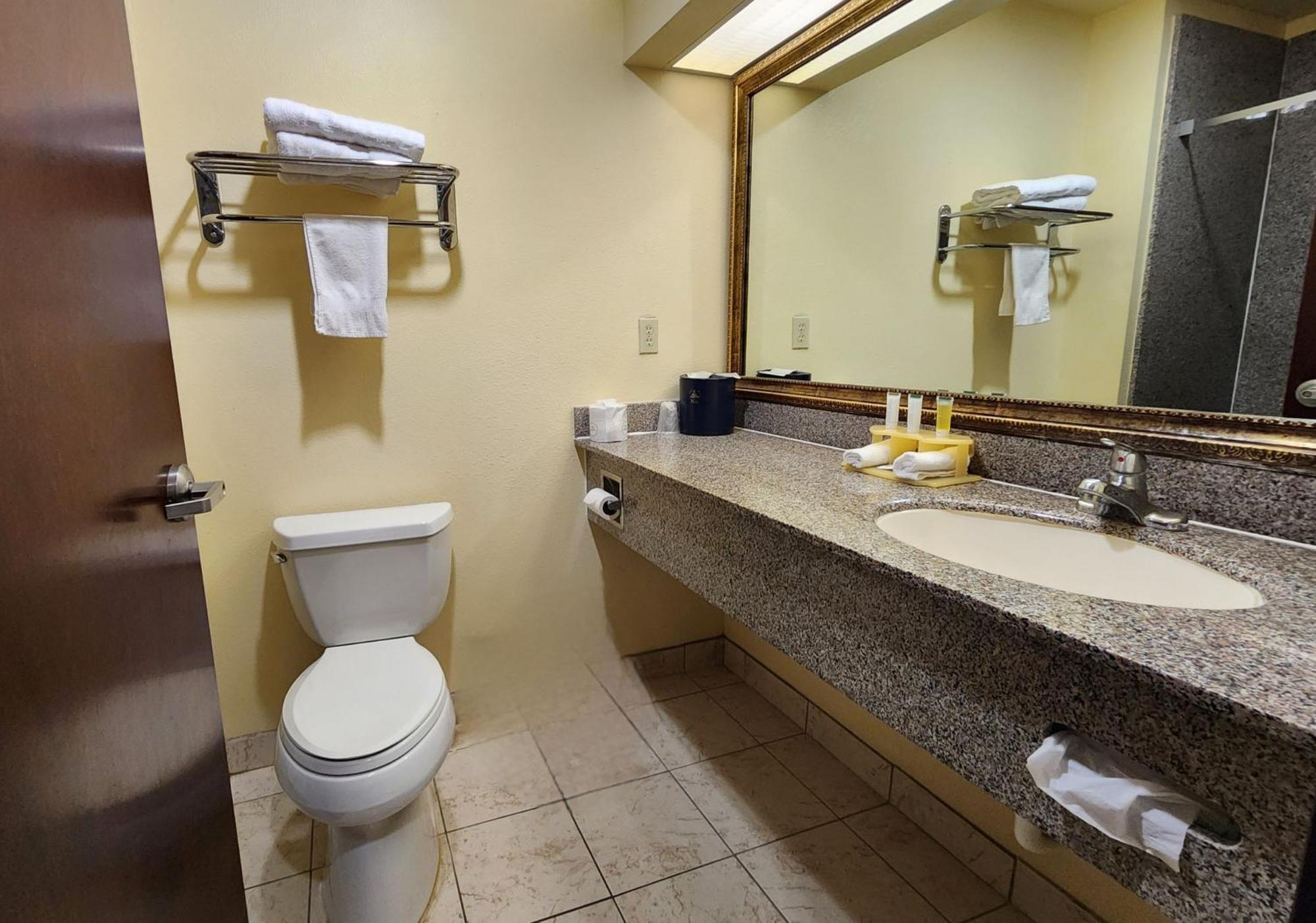 Days Inn & Suites By Wyndham Sam Houston Tollway Jersey Village Eksteriør billede