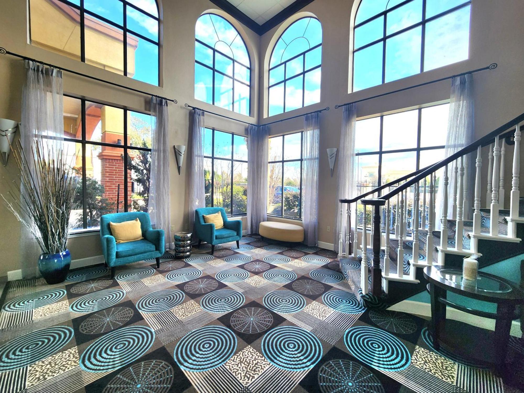 Days Inn & Suites By Wyndham Sam Houston Tollway Jersey Village Eksteriør billede